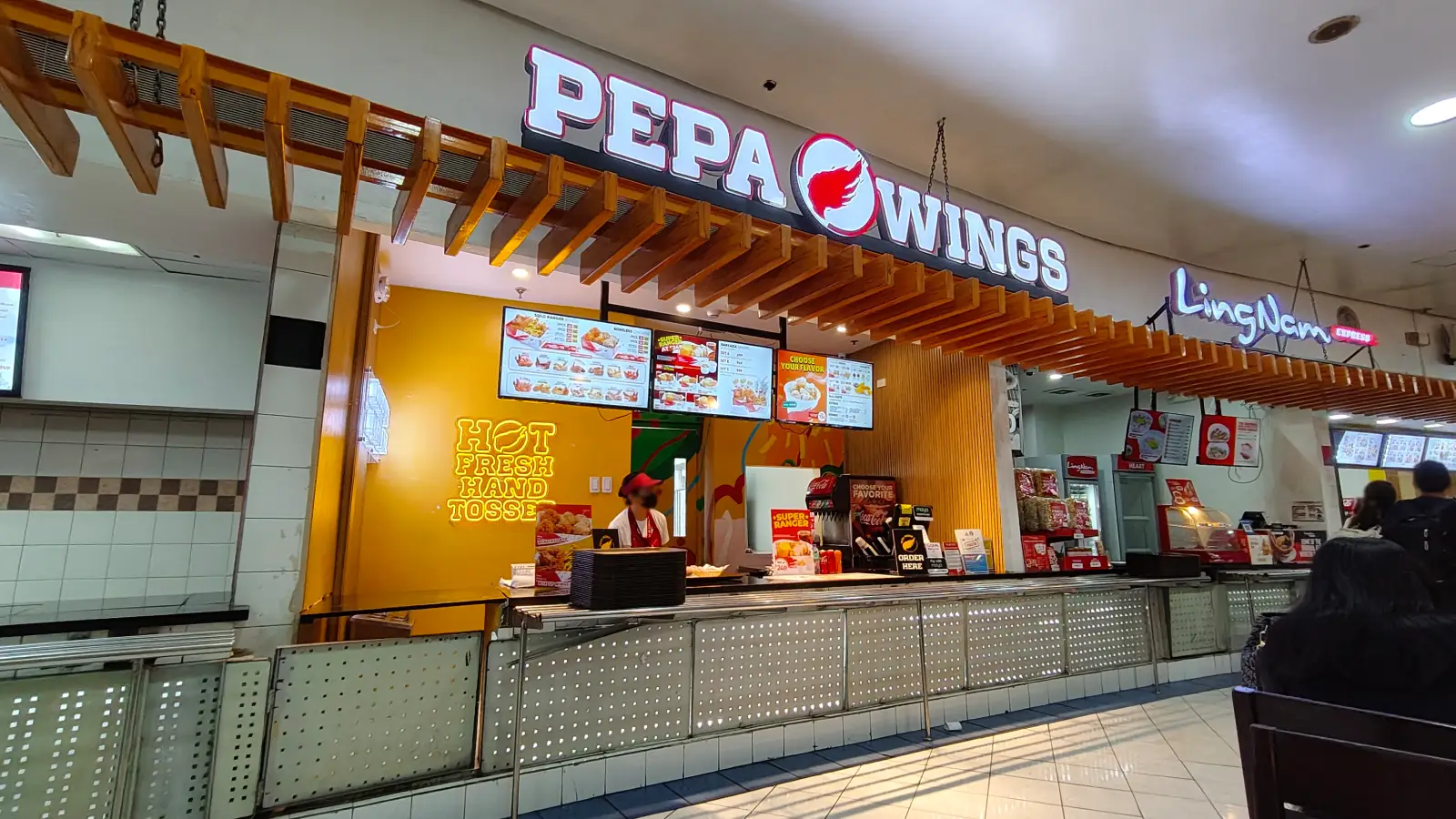 PEPA WINGS in Gateway Mall